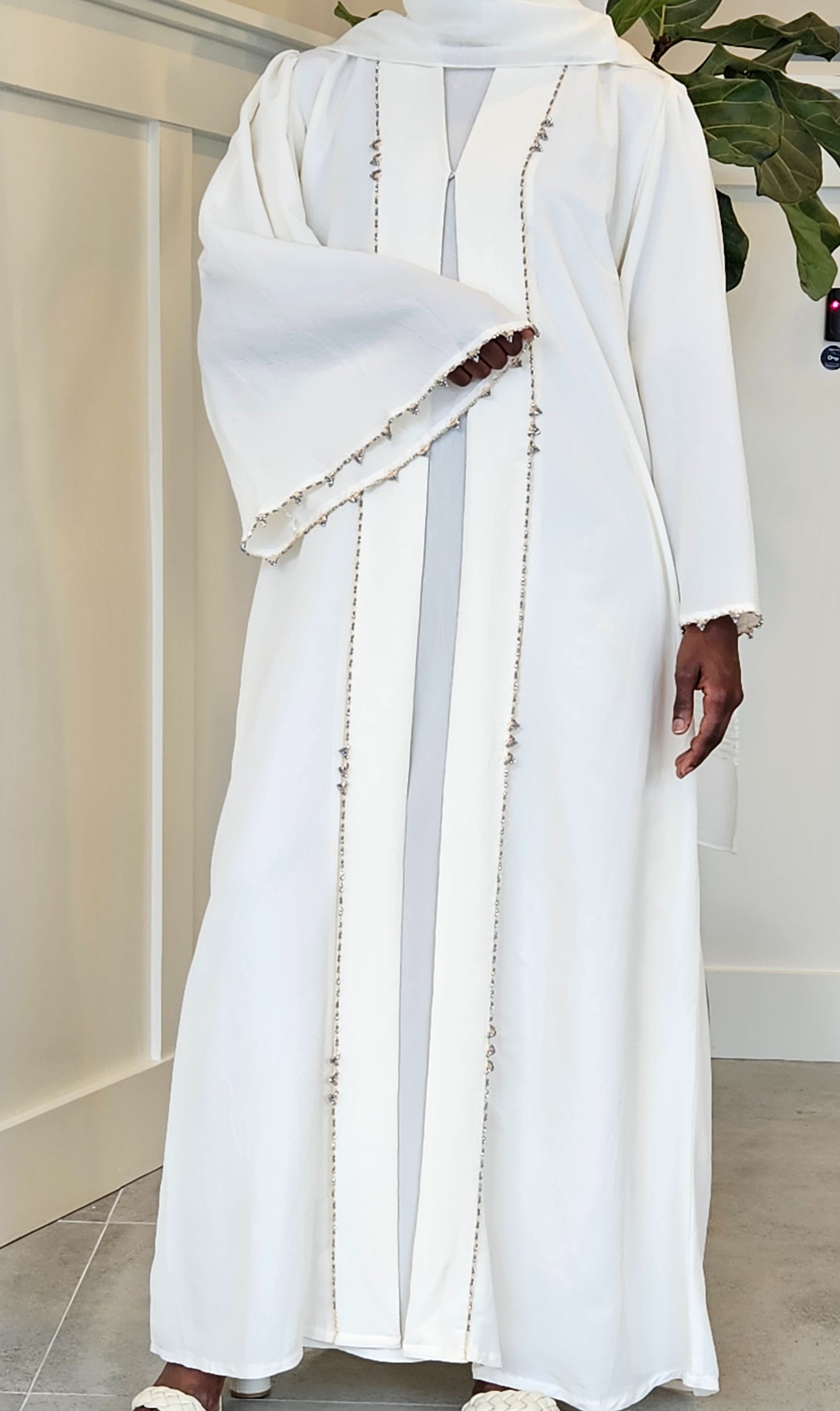 Elegant Pearl-Embellished Handcrafted Abaya