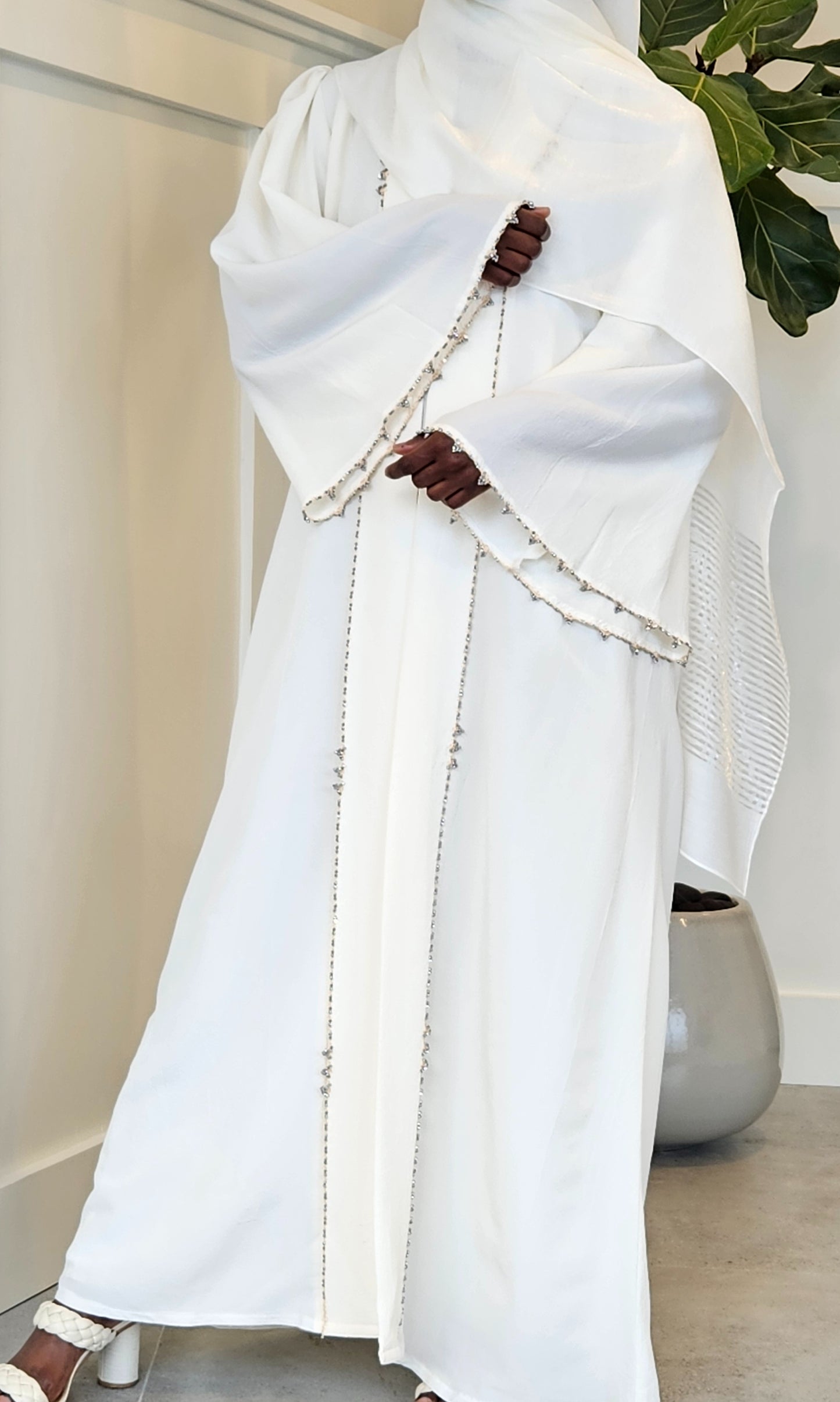 Elegant Pearl-Embellished Handcrafted Abaya