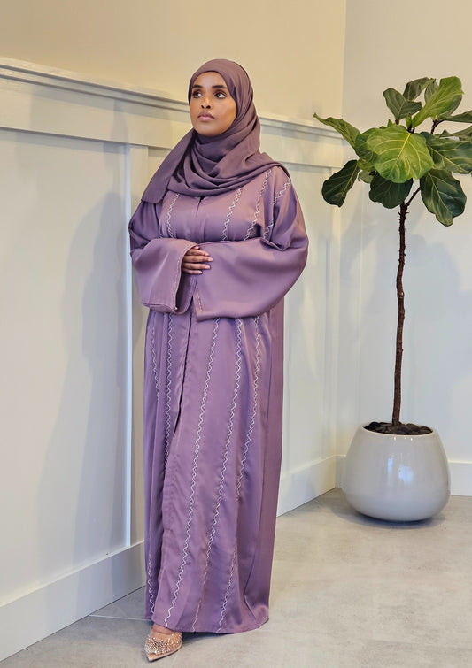 Antique Fuchsia Elegance Abaya