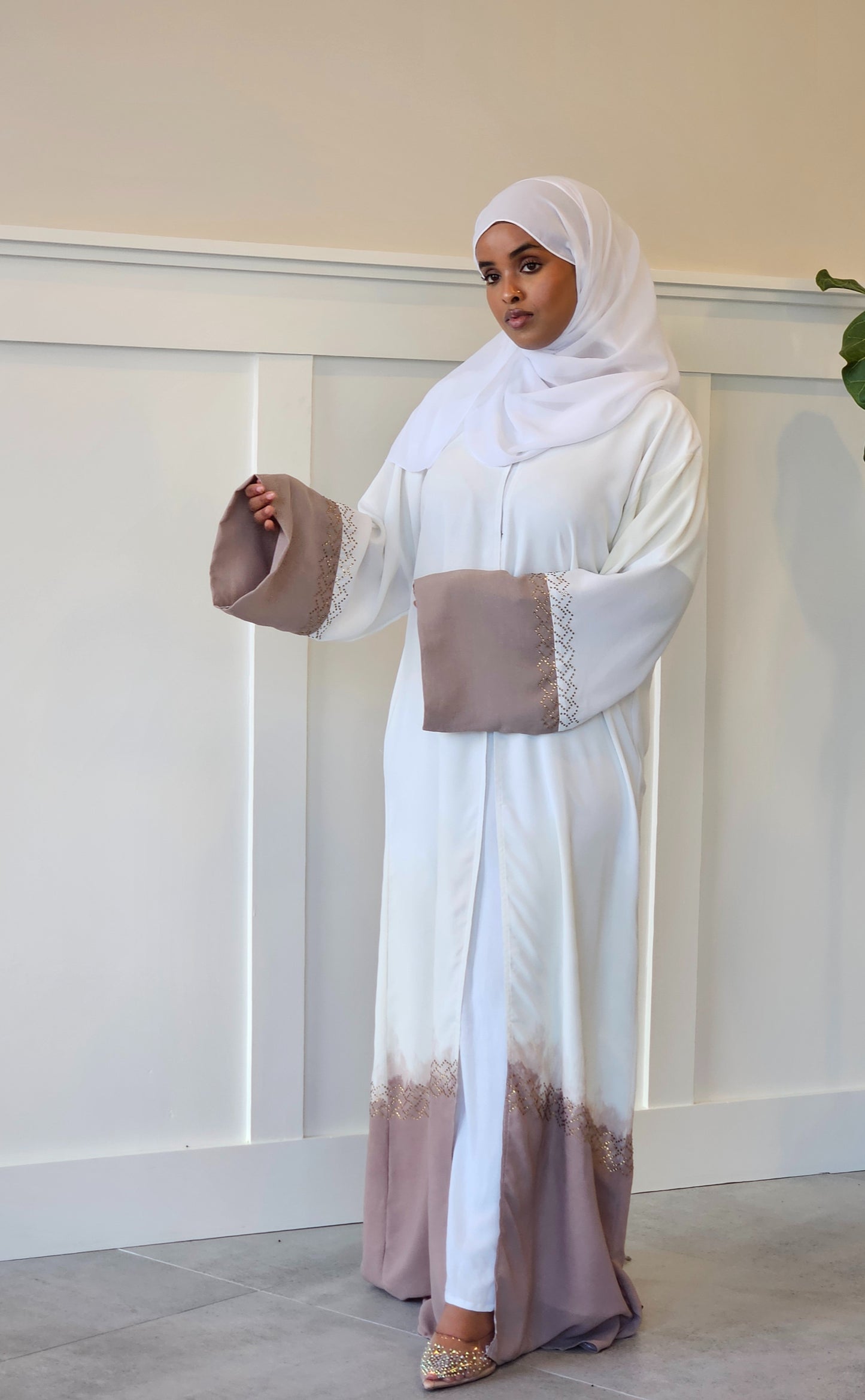 Sandalwood Symphony Abaya