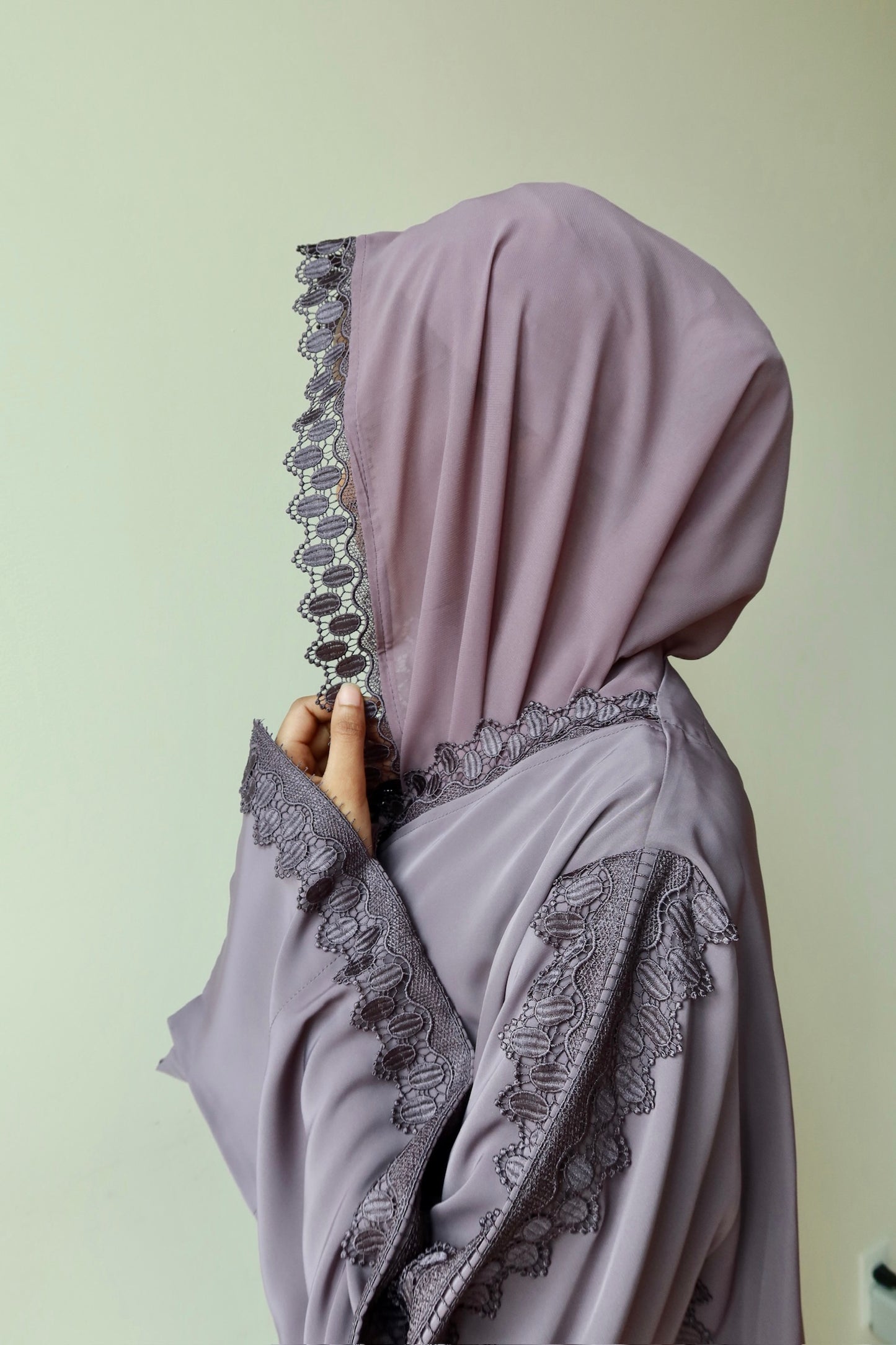 Suhaila Grace – Lilac Dusk