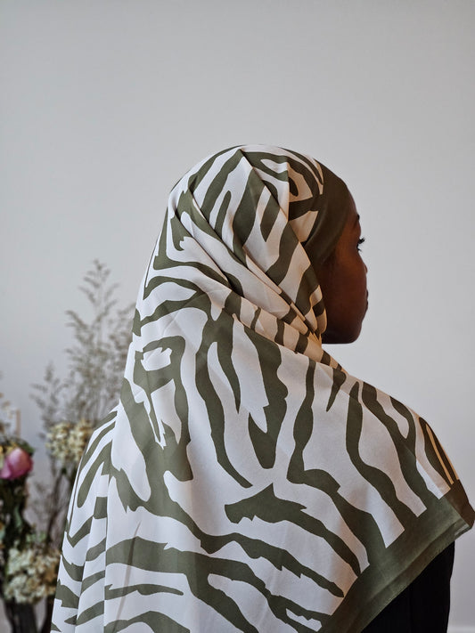 LuxeWave Viscose Scarf